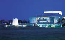 Redding Civic Auditorium - Photo of Redding Convention Center